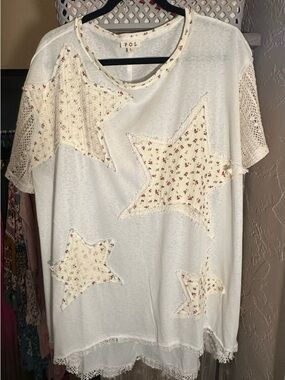 POL Cream-Accented White Short Sleeve Star Patch Top